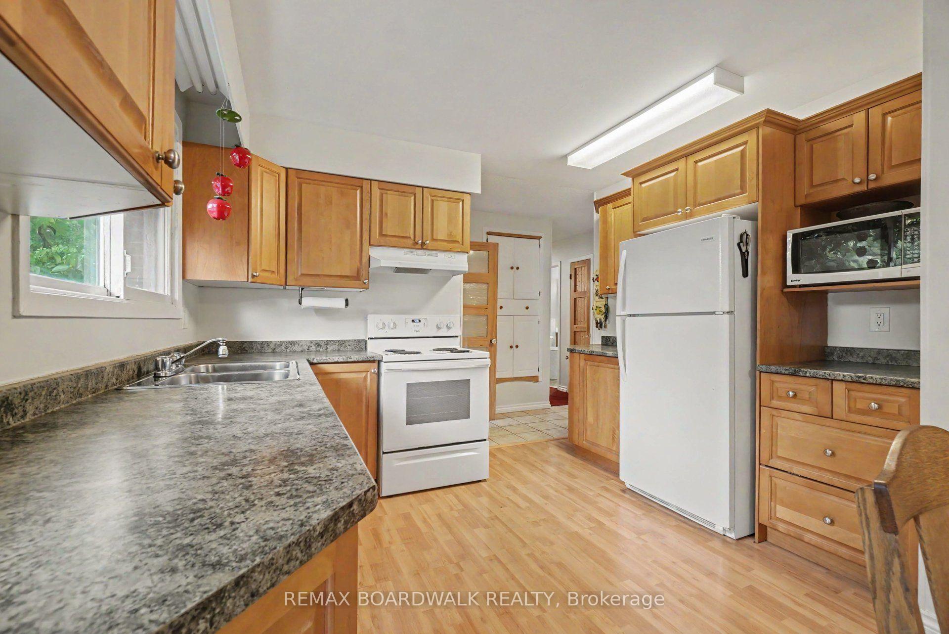 Photo 11 of 169 Henry Street, Carleton Place, Carleton Place — HOMEH