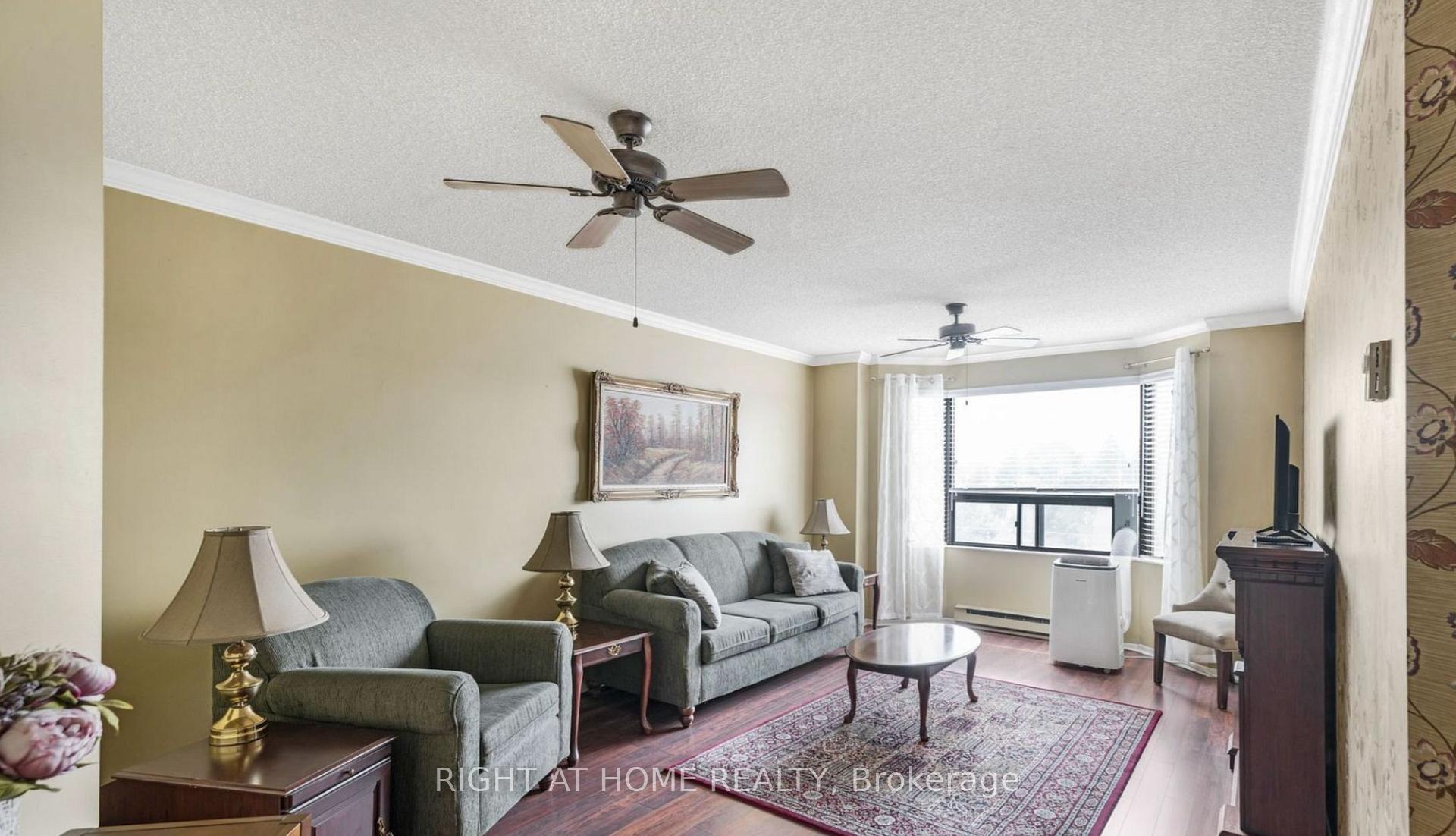 Photo 4 of Unit 402, 41 Ash Street, Uxbridge — HOMEH