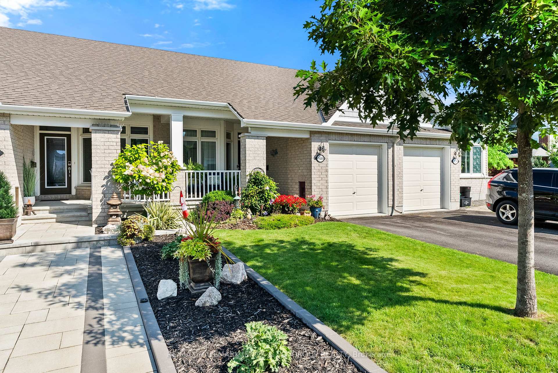 Photo 3 of 540 Silverbell Crescent, Ottawa, Blossom Park/Kemp Park/Findlay Creek — HOMEH