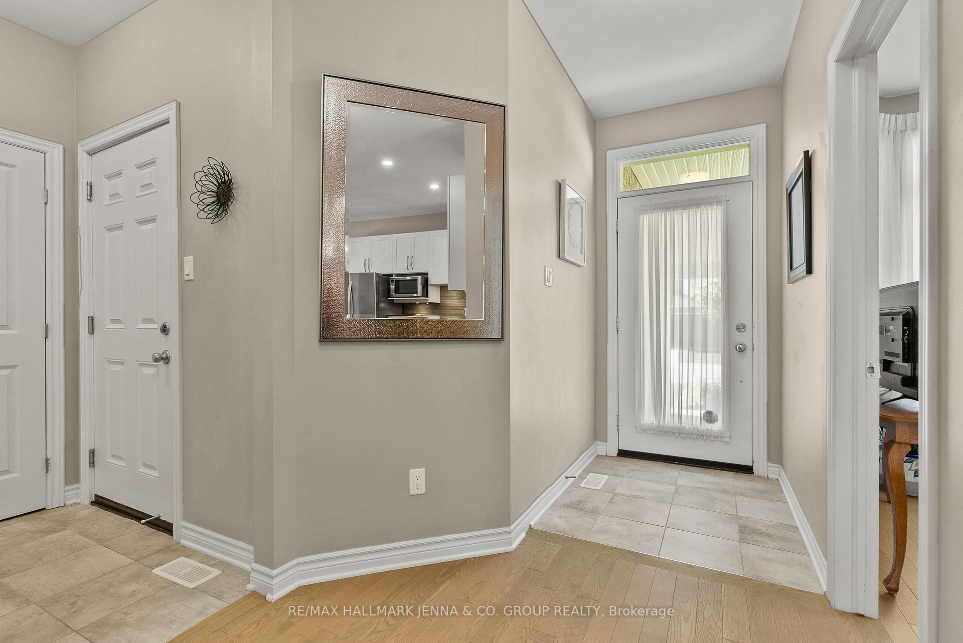 Photo 5 of 540 Silverbell Crescent, Ottawa, Blossom Park/Kemp Park/Findlay Creek — HOMEH