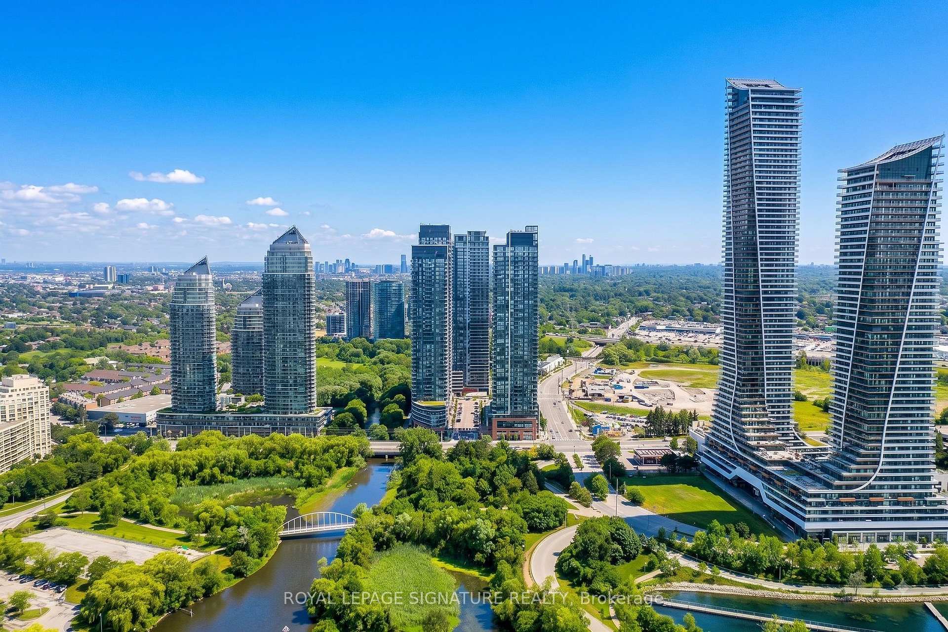 Front of Unit 1503, 2200 Lake Shore Boulevard W