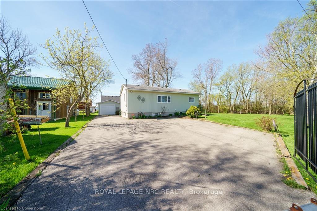Photo 3 of 2970 Lakeshore Road, Haldimand, Dunnville — HOMEH