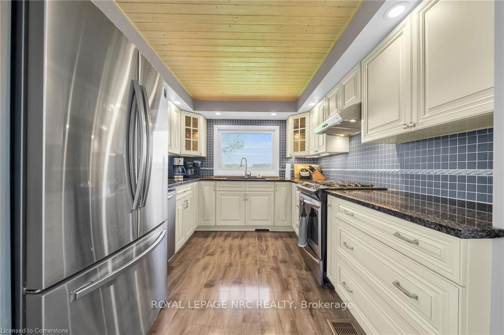 Photo 11 of 2970 Lakeshore Road, Haldimand, Dunnville — HOMEH