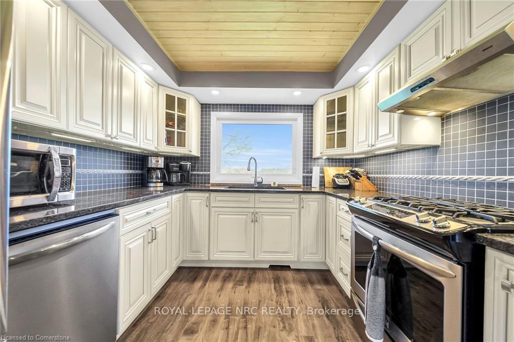Photo 12 of 2970 Lakeshore Road, Haldimand, Dunnville — HOMEH
