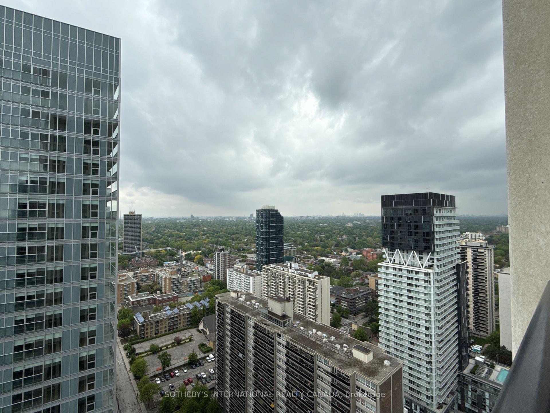 Photo 7 of Unit 2606, 200 Redpath Avenue, Toronto, Mount Pleasant East — HOMEH