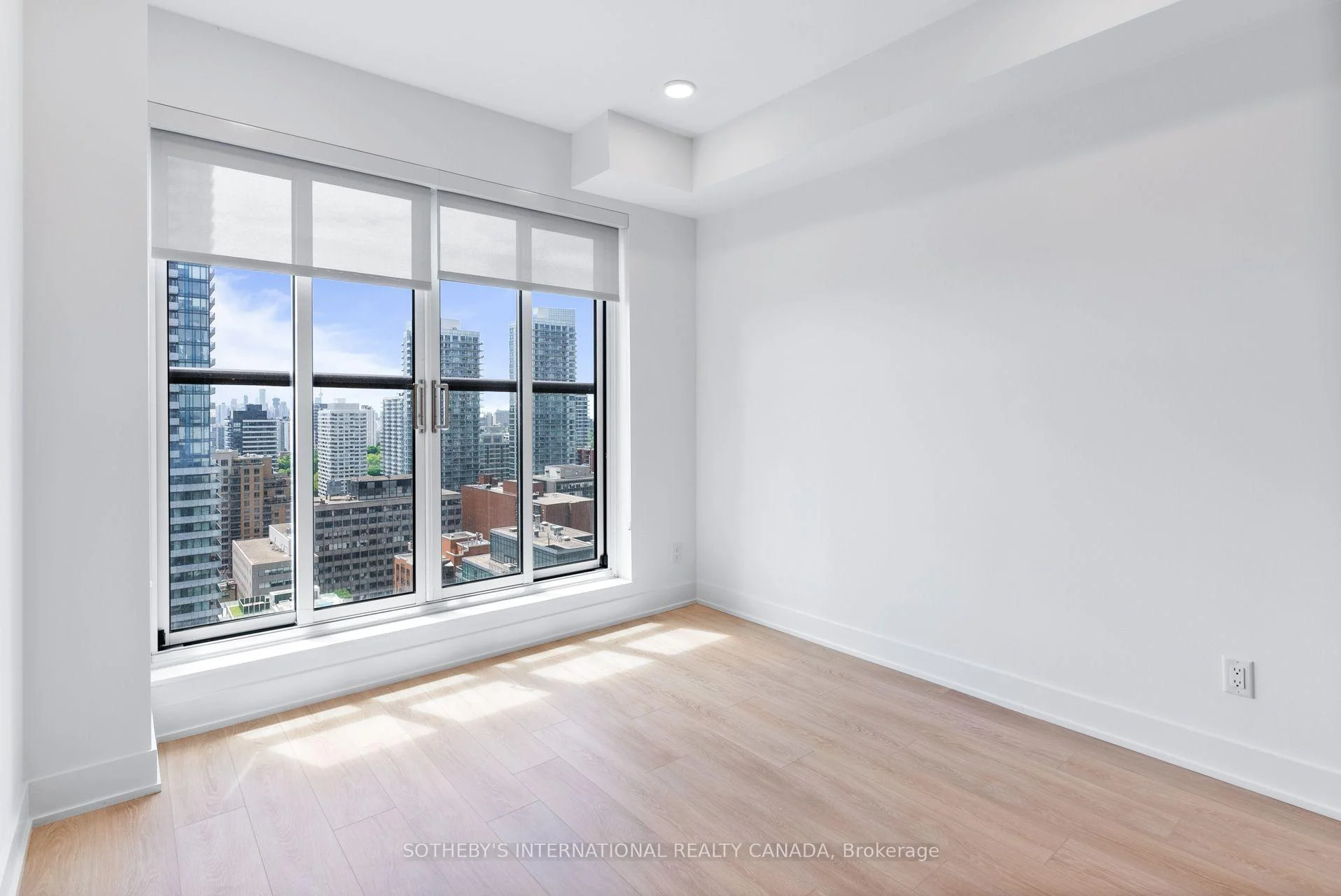 Photo 21 of Unit 2606, 200 Redpath Avenue, Toronto, Mount Pleasant East — HOMEH
