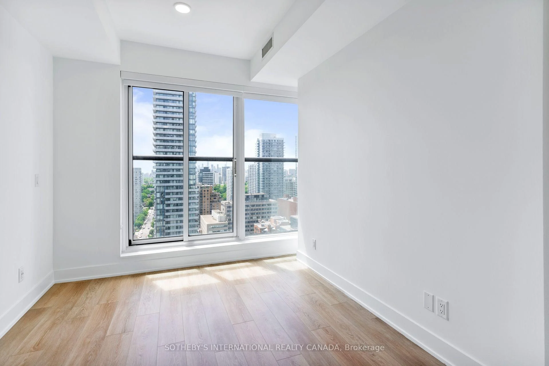 Photo 30 of Unit 2606, 200 Redpath Avenue, Toronto, Mount Pleasant East — HOMEH