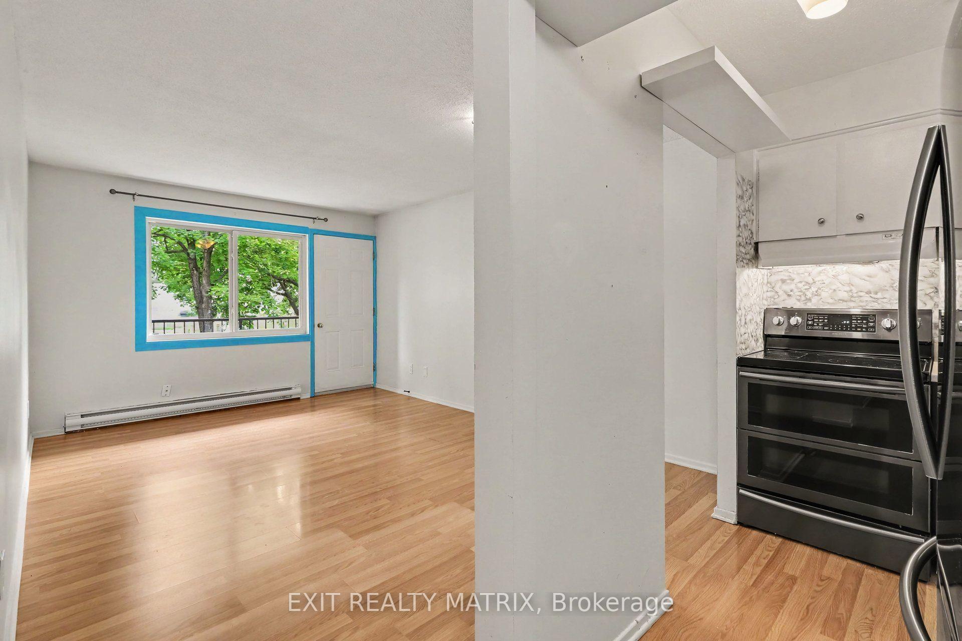 Photo 7 of Unit 203, 2044 Arrowsmith Drive, Ottawa, Beacon Hill South — HOMEH