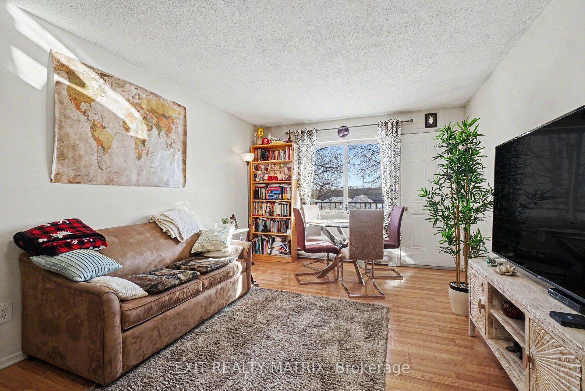 Photo 8 of Unit 203, 2044 Arrowsmith Drive, Ottawa, Beacon Hill South — HOMEH