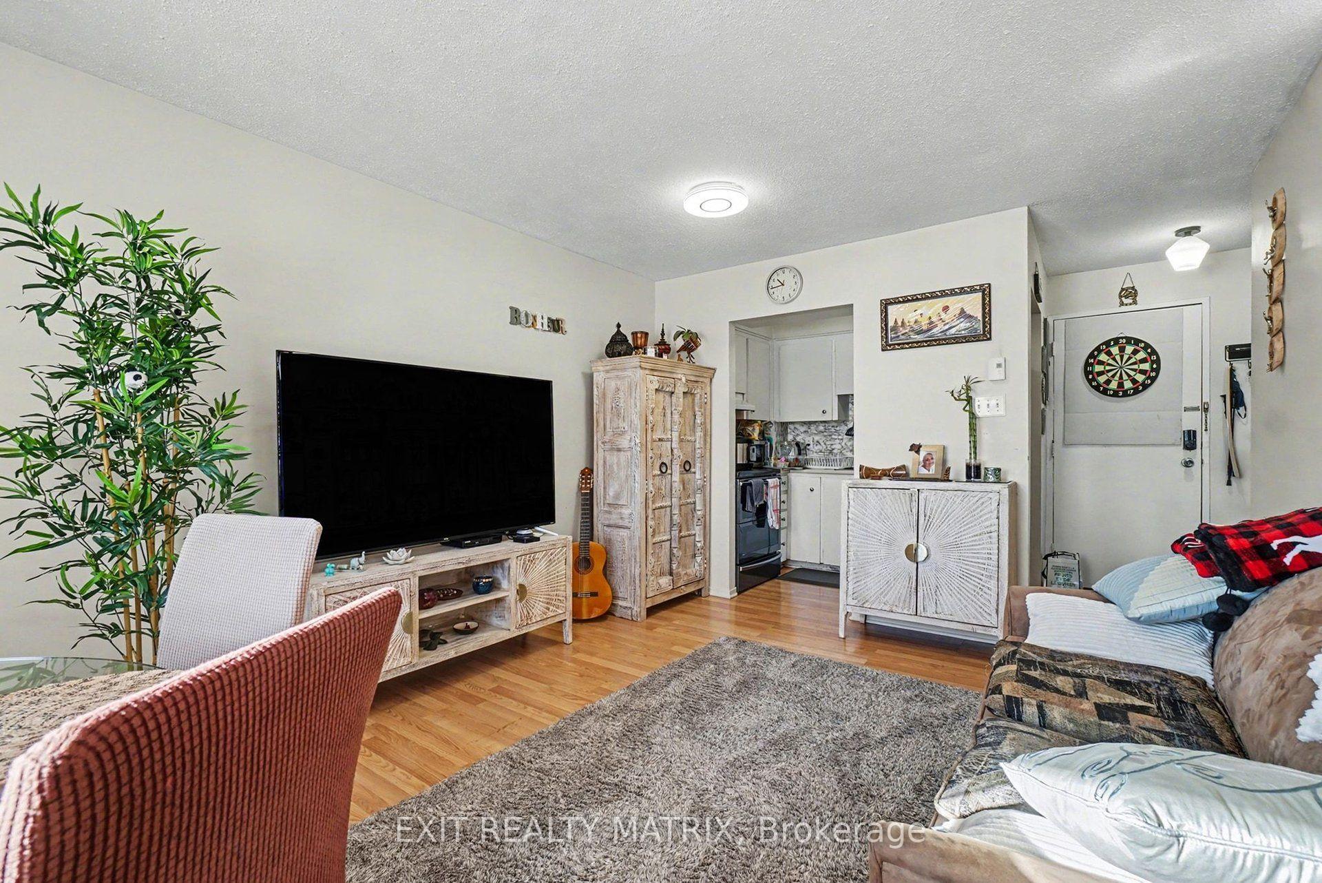 Photo 9 of Unit 203, 2044 Arrowsmith Drive, Ottawa, Beacon Hill South — HOMEH