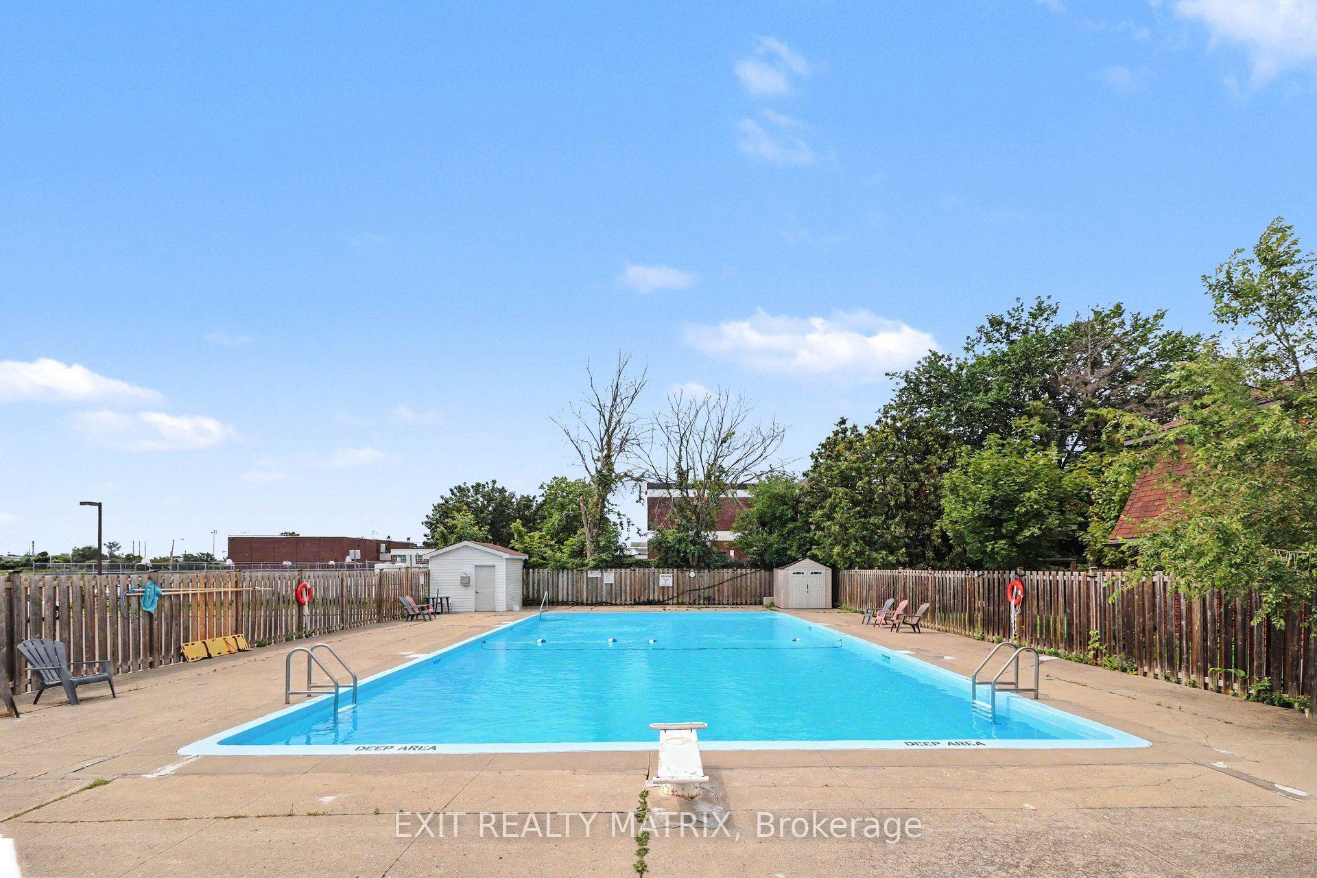 Photo 24 of Unit 203, 2044 Arrowsmith Drive, Ottawa, Beacon Hill South — HOMEH