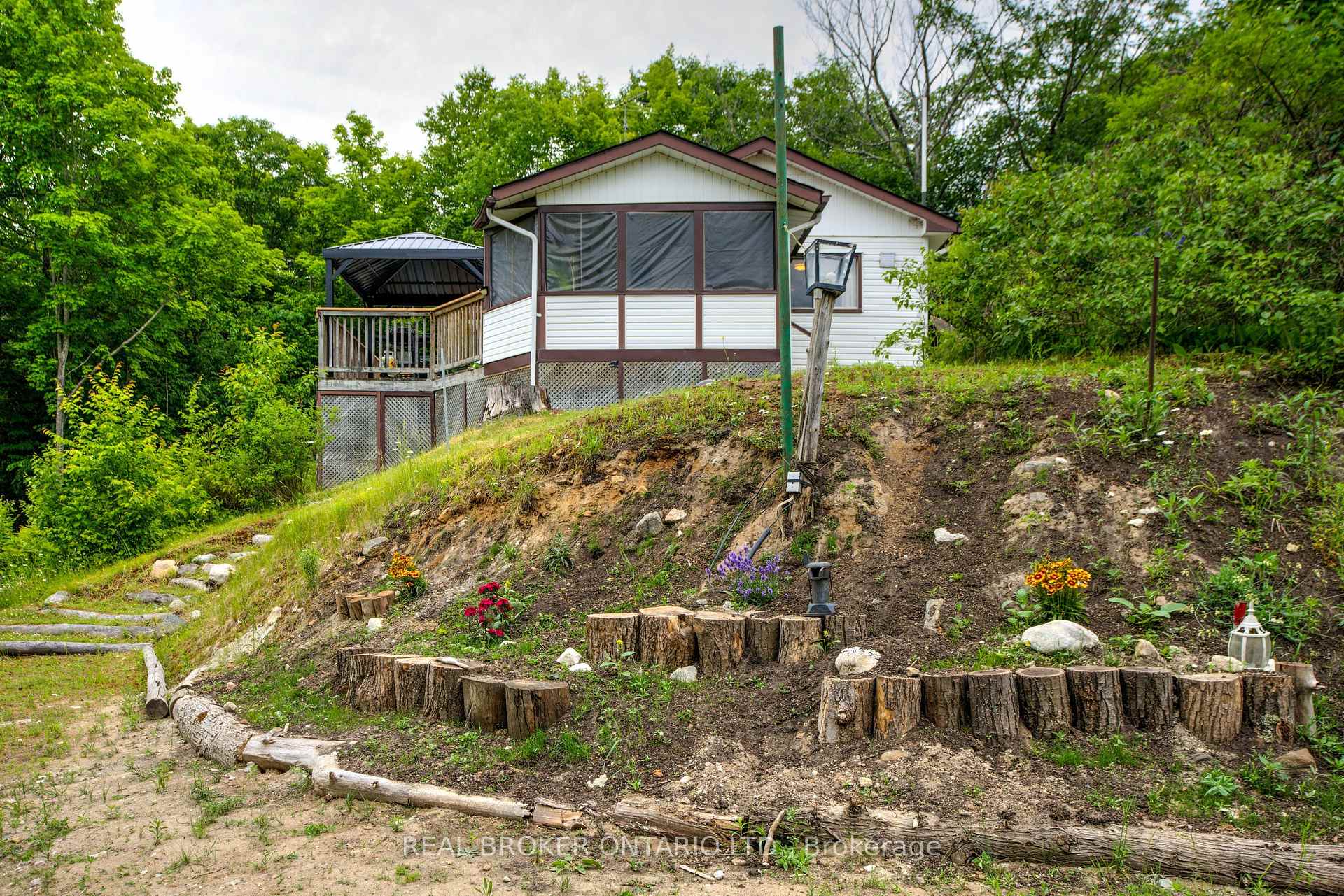 Photo 9 of 1180 Guigue Road, Frontenac, Frontenac Centre — HOMEH