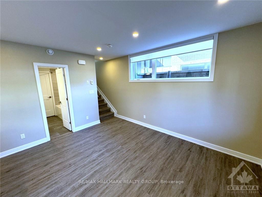Photo 3 of Unit B, 320 Mona Avenue, Ottawa, Vanier — HOMEH