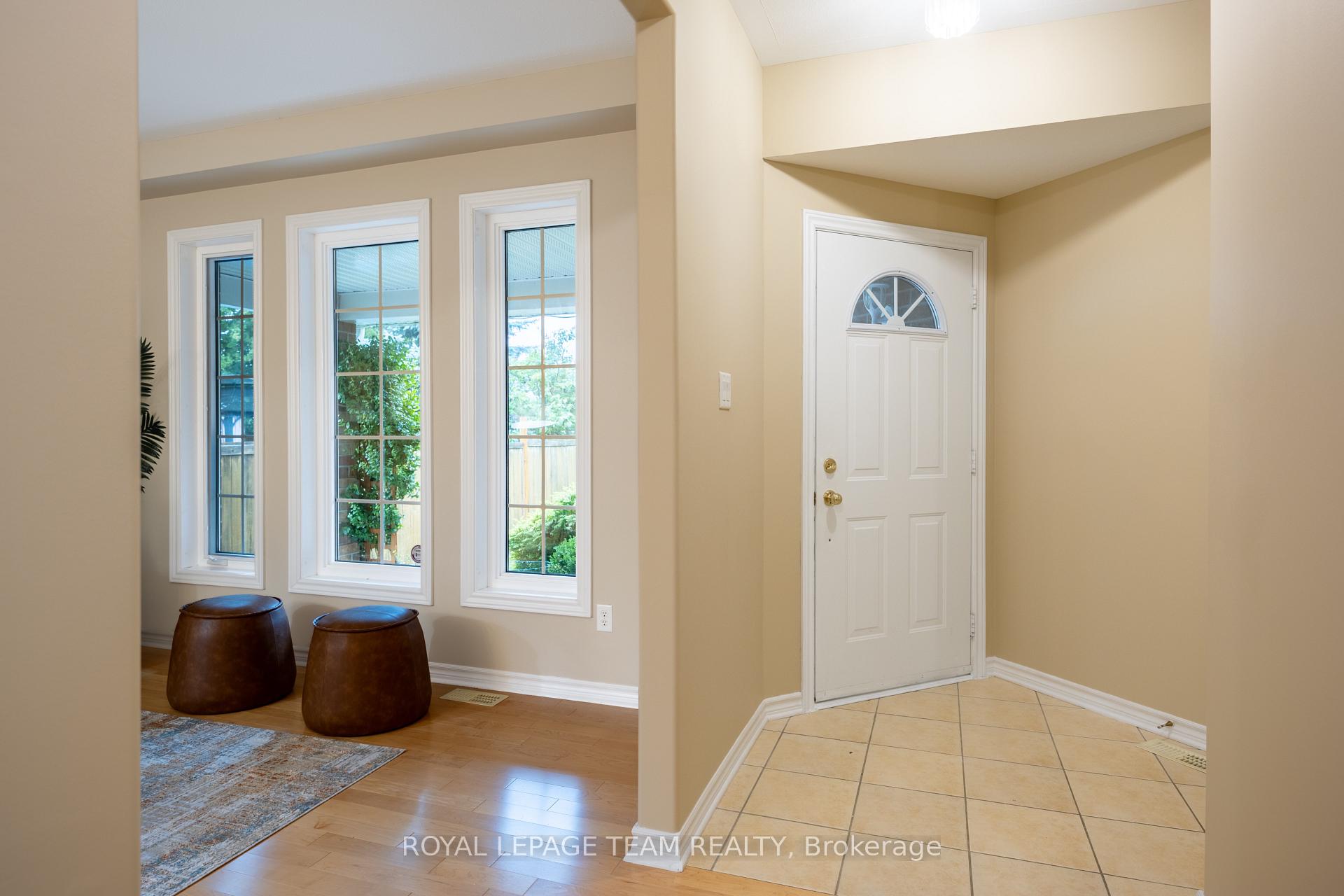 Photo 9 of 60 Woliston Crescent, Ottawa, Kanata - Morgan's Grant/South March — HOMEH