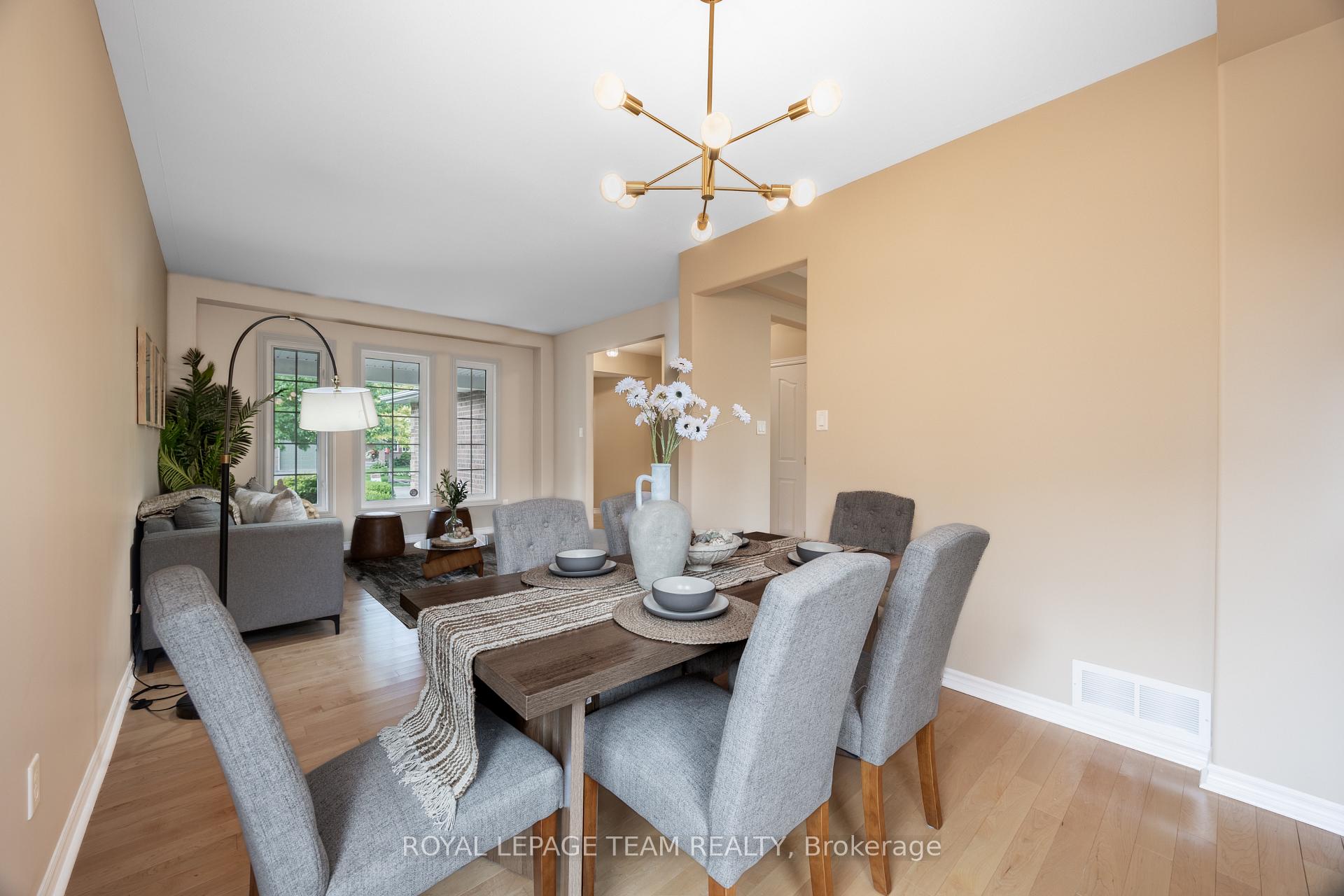 Photo 19 of 60 Woliston Crescent, Ottawa, Kanata - Morgan's Grant/South March — HOMEH