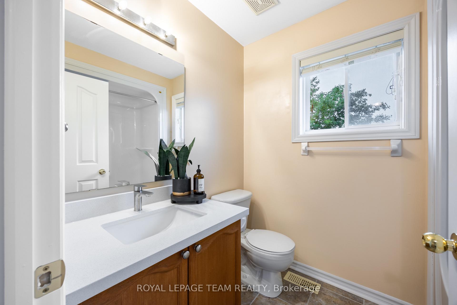 Photo 41 of 60 Woliston Crescent, Ottawa, Kanata - Morgan's Grant/South March — HOMEH