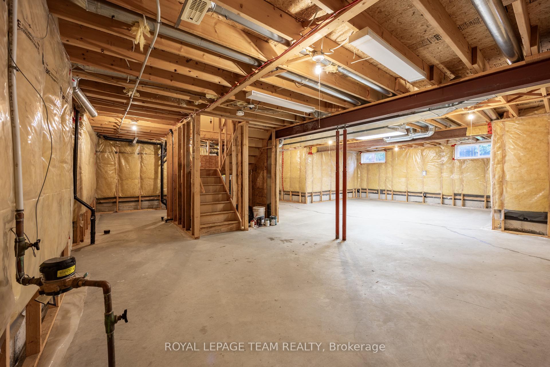 Photo 42 of 60 Woliston Crescent, Ottawa, Kanata - Morgan's Grant/South March — HOMEH