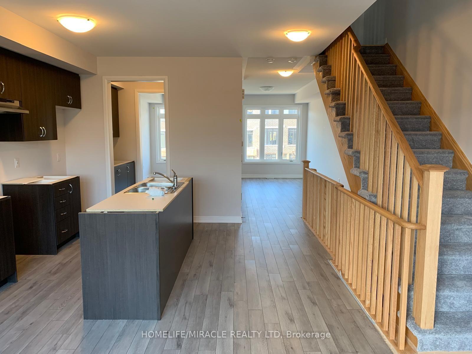 Photo 7 of Unit 109, 585 Colborne Street E, Brantford, East Ward — HOMEH