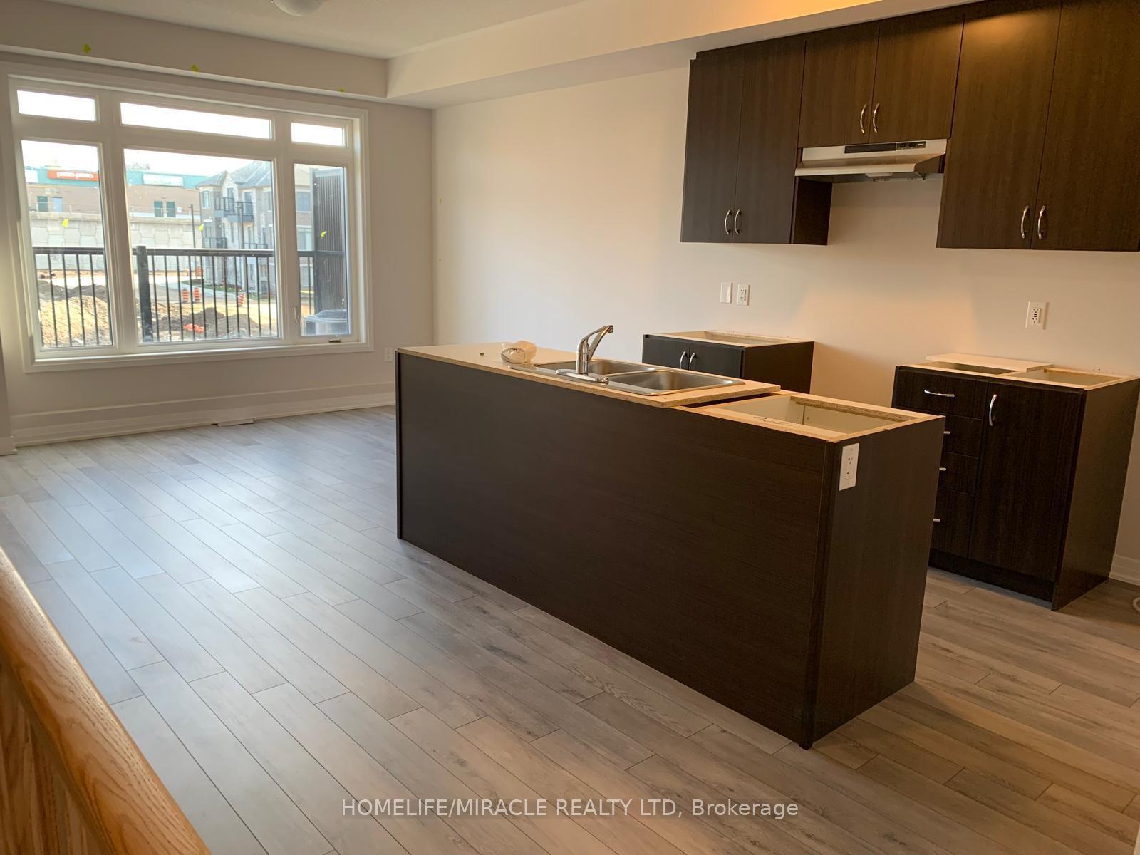 Photo 9 of Unit 109, 585 Colborne Street E, Brantford, East Ward — HOMEH