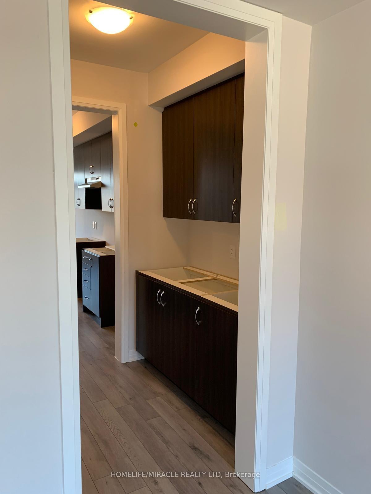 Photo 15 of Unit 109, 585 Colborne Street E, Brantford, East Ward — HOMEH