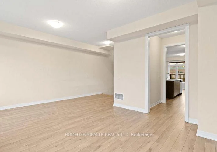 Photo 10 of Unit 109, 585 Colborne Street E, Brantford, East Ward — HOMEH
