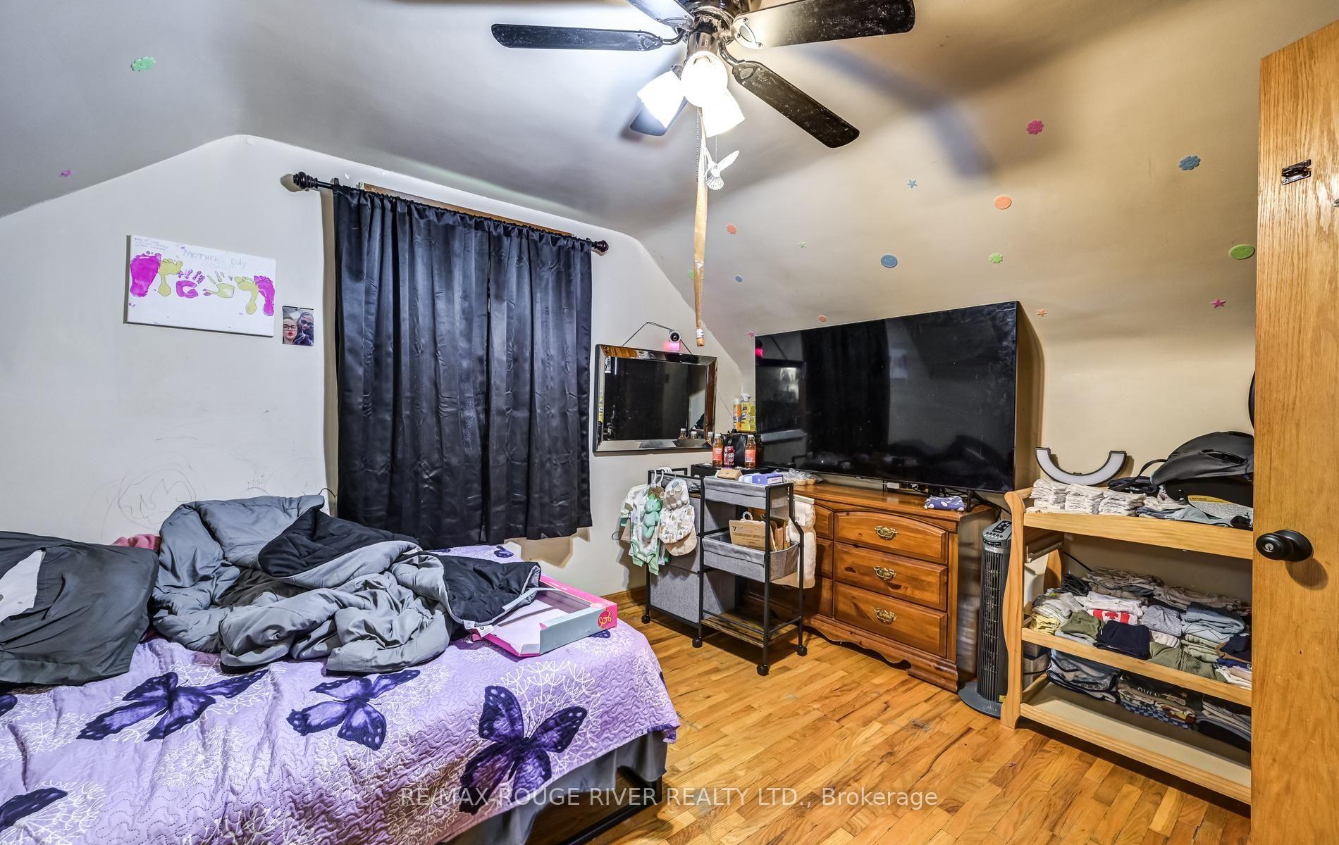 Photo 12 of 1106 Green Street, Whitby, Downtown Whitby — HOMEH