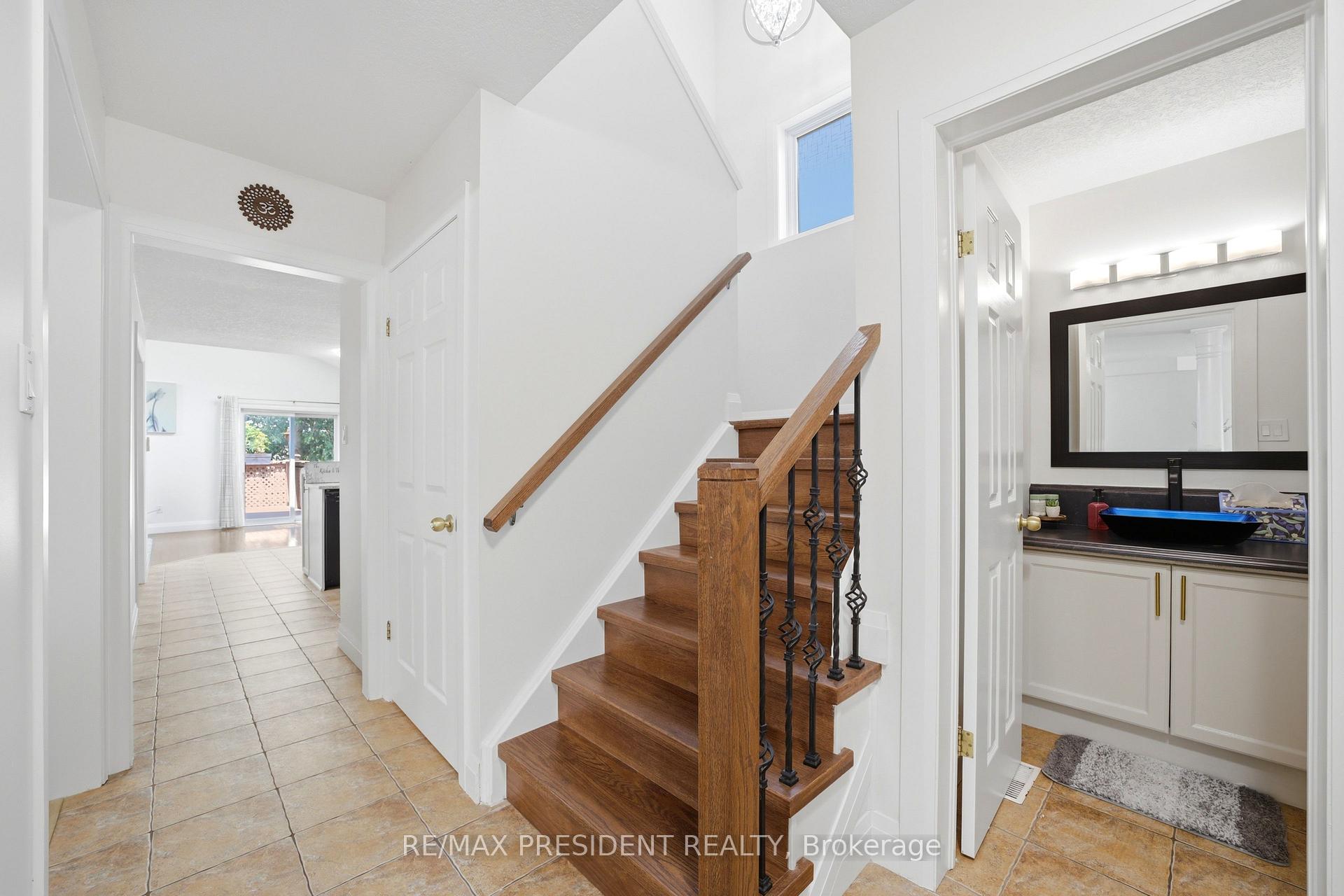 Photo 14 of 60 Steepleridge Street, Kitchener, Doon South — HOMEH
