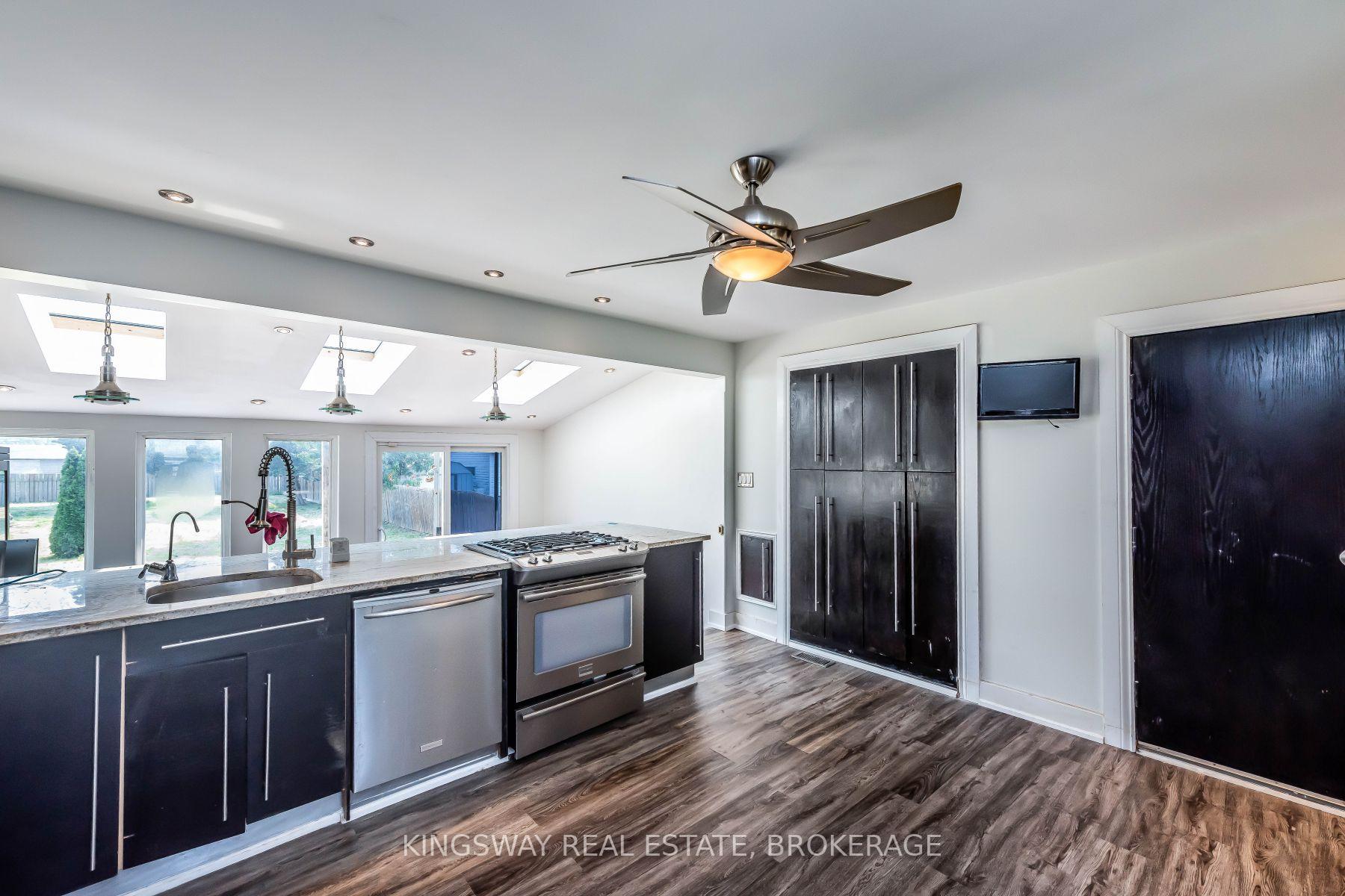 Photo 12 of 556 Barton Street E, Hamilton, Gibson — HOMEH