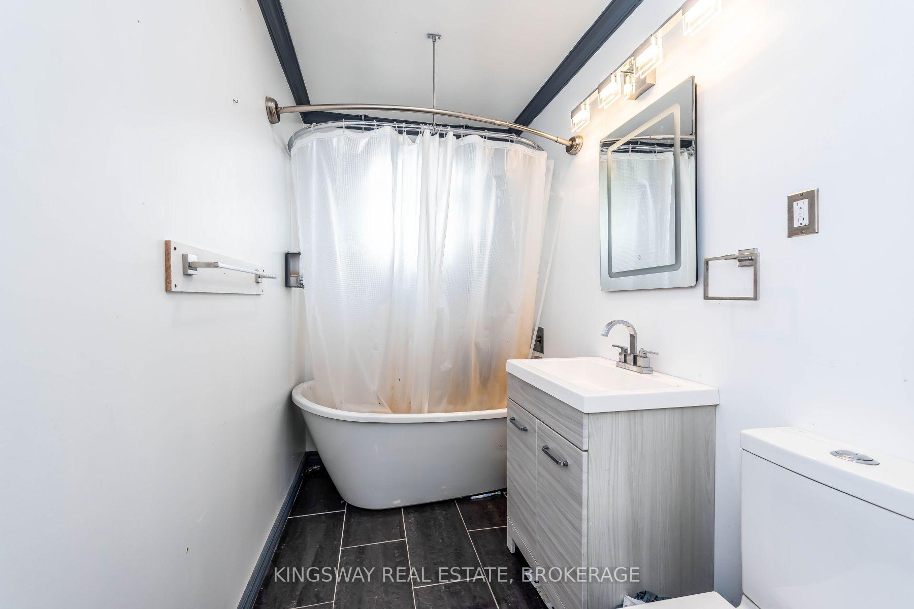 Photo 19 of 556 Barton Street E, Hamilton, Gibson — HOMEH