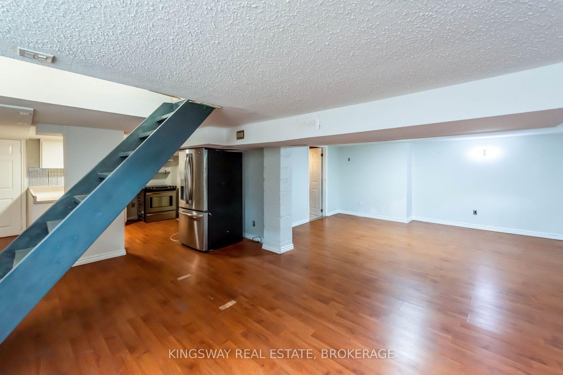 Photo 20 of 556 Barton Street E, Hamilton, Gibson — HOMEH