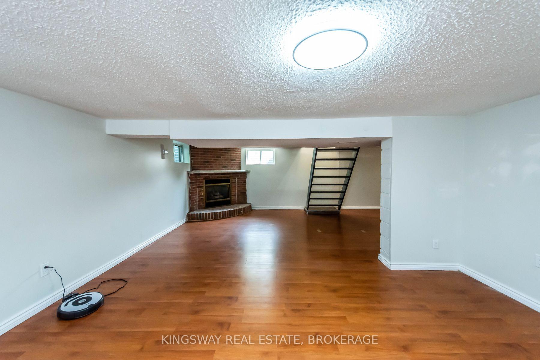 Photo 23 of 556 Barton Street E, Hamilton, Gibson — HOMEH