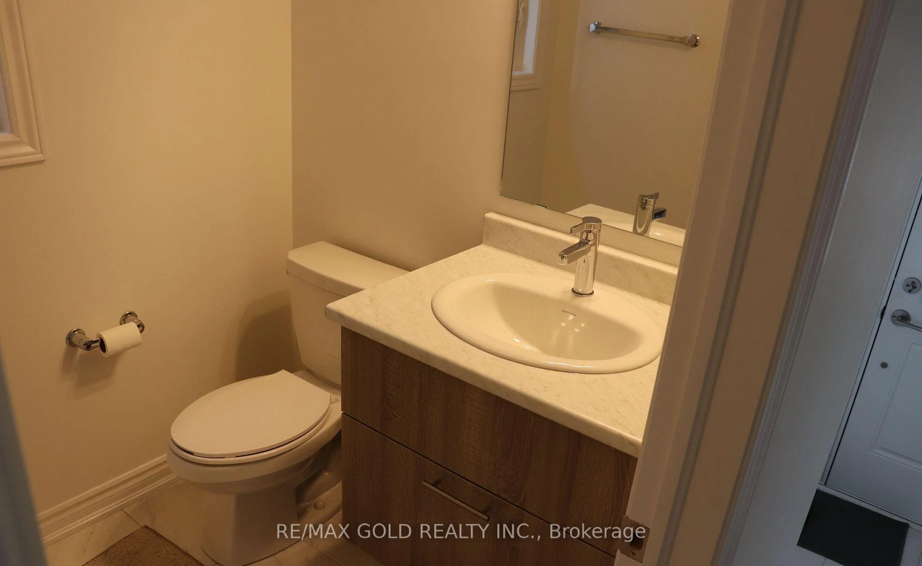 Photo 5 of 147 Shepherd Drive, Barrie, Rural Barrie Southeast — HOMEH