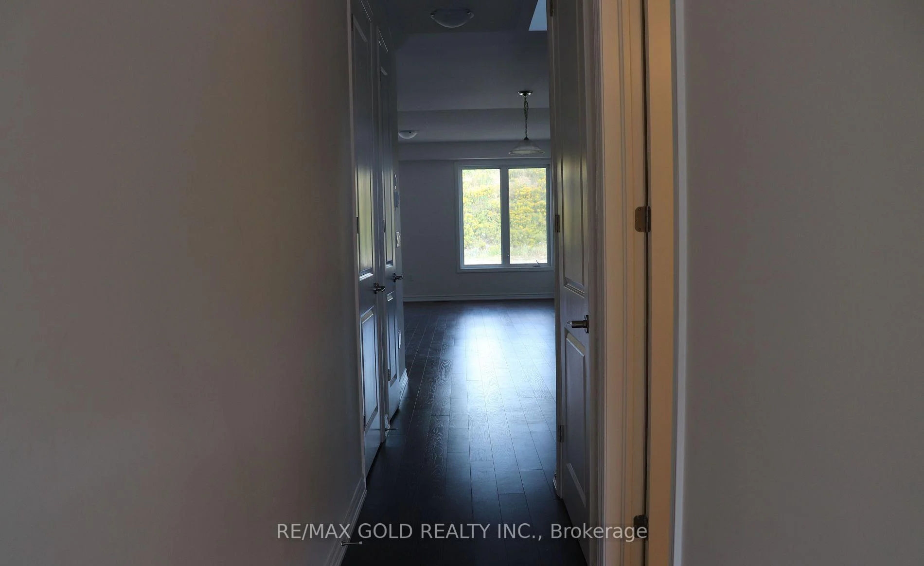 Photo 6 of 147 Shepherd Drive, Barrie, Rural Barrie Southeast — HOMEH