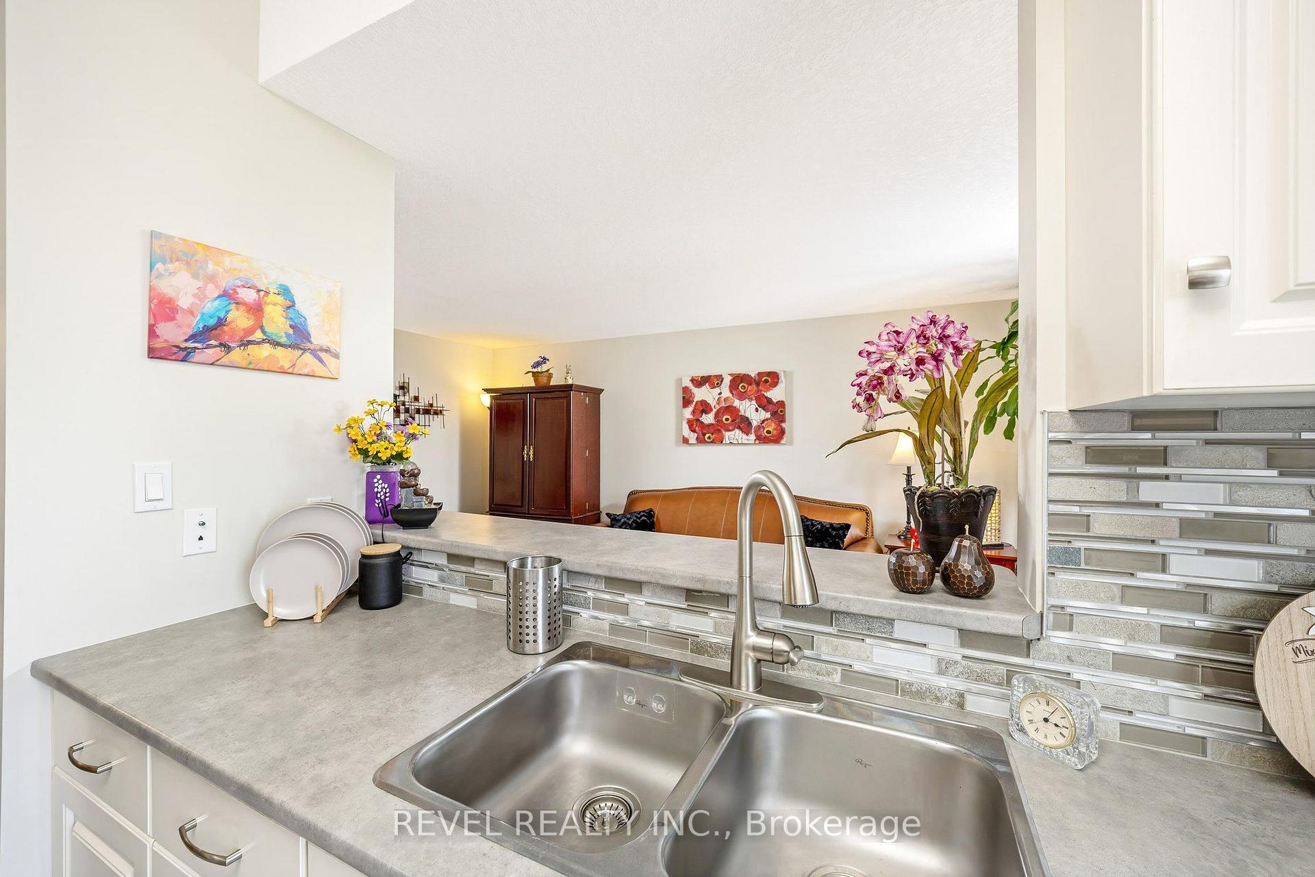 Photo 17 of 19B Guthrie Lane, Guelph/Eramosa, Rockwood — HOMEH