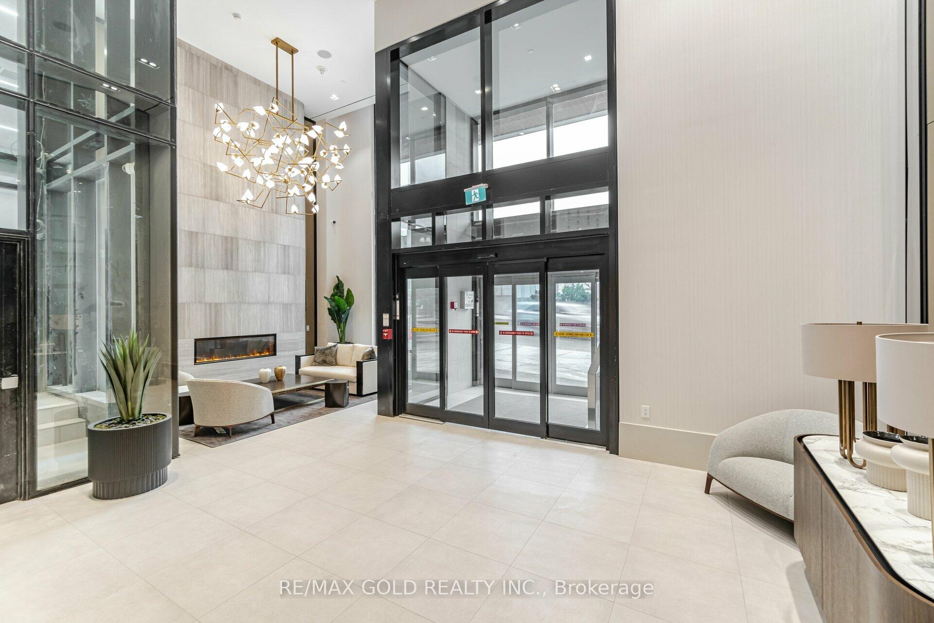 Photo of Unit 216, 2020 Bathurst Street