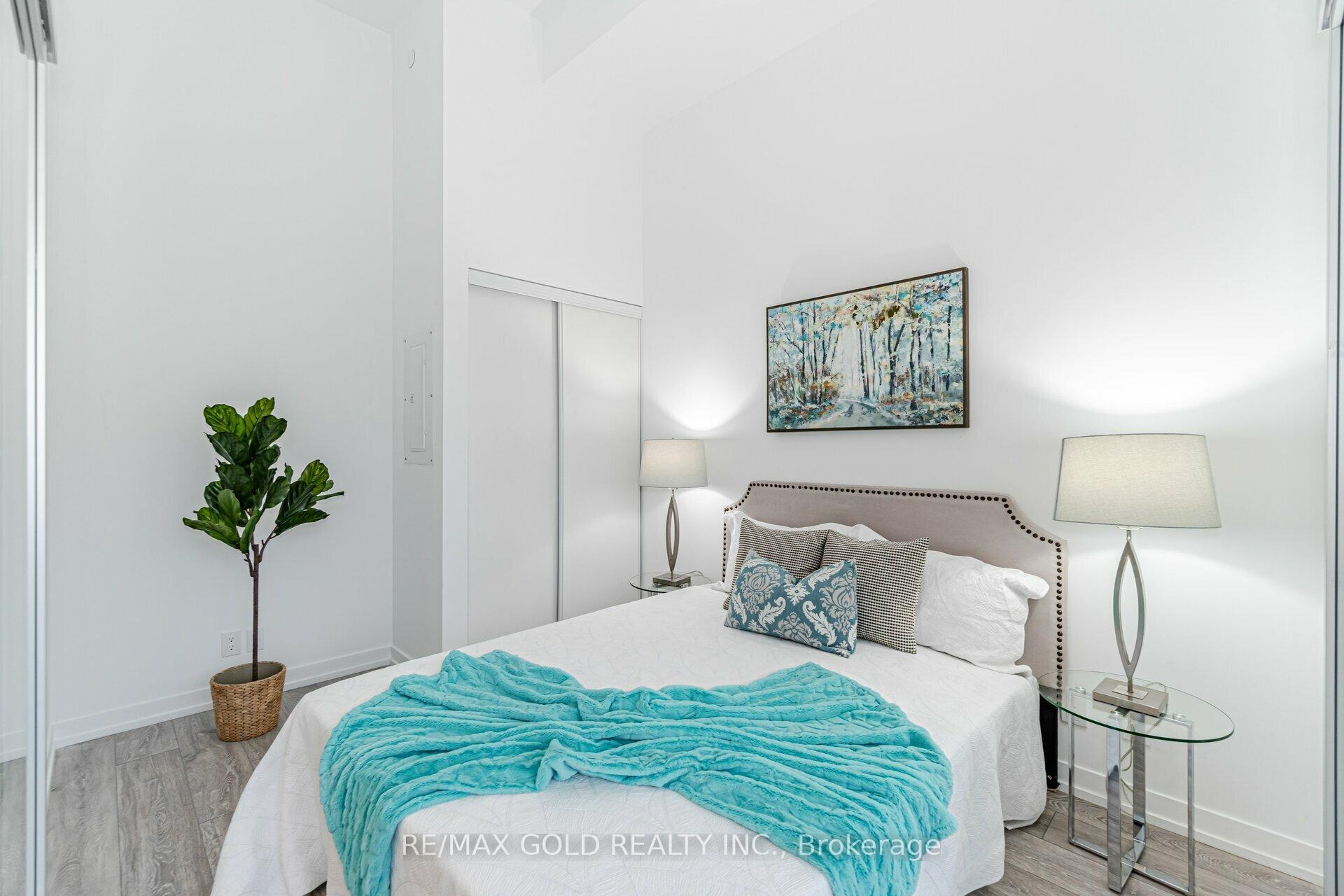 Photo 16 of Unit 216, 2020 Bathurst Street, Toronto, Humewood-Cedarvale — HOMEH