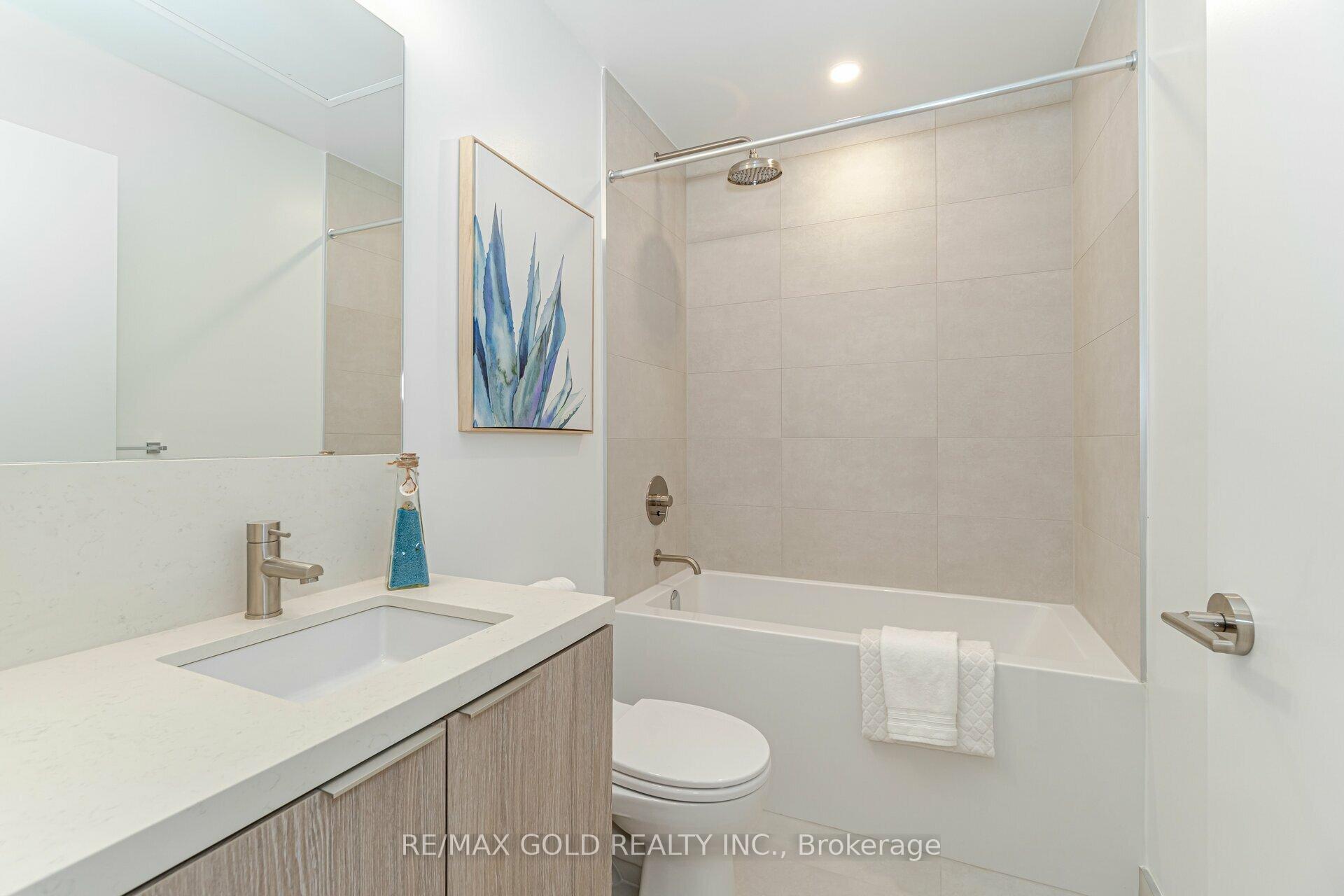 Photo 21 of Unit 216, 2020 Bathurst Street, Toronto, Humewood-Cedarvale — HOMEH