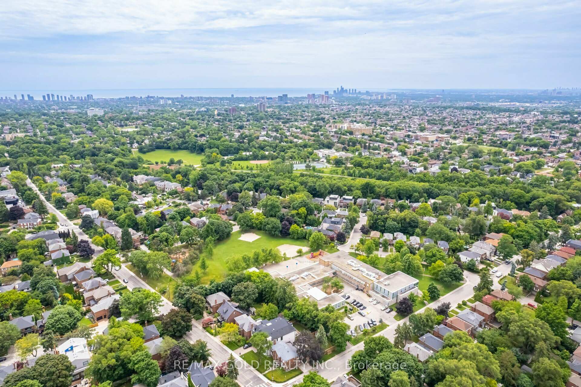 Photo 28 of Unit 216, 2020 Bathurst Street, Toronto, Humewood-Cedarvale — HOMEH