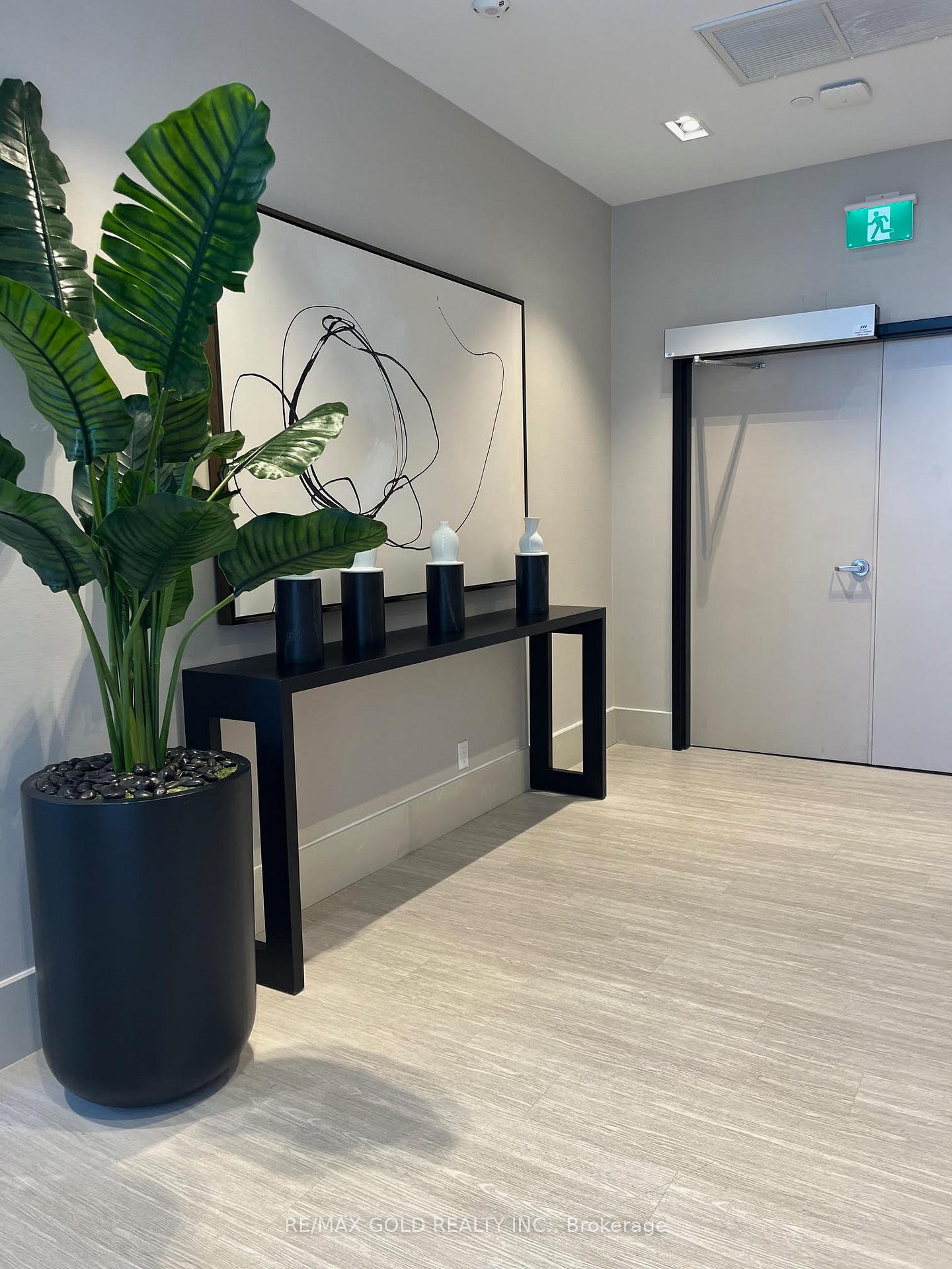 Photo 34 of Unit 216, 2020 Bathurst Street, Toronto, Humewood-Cedarvale — HOMEH