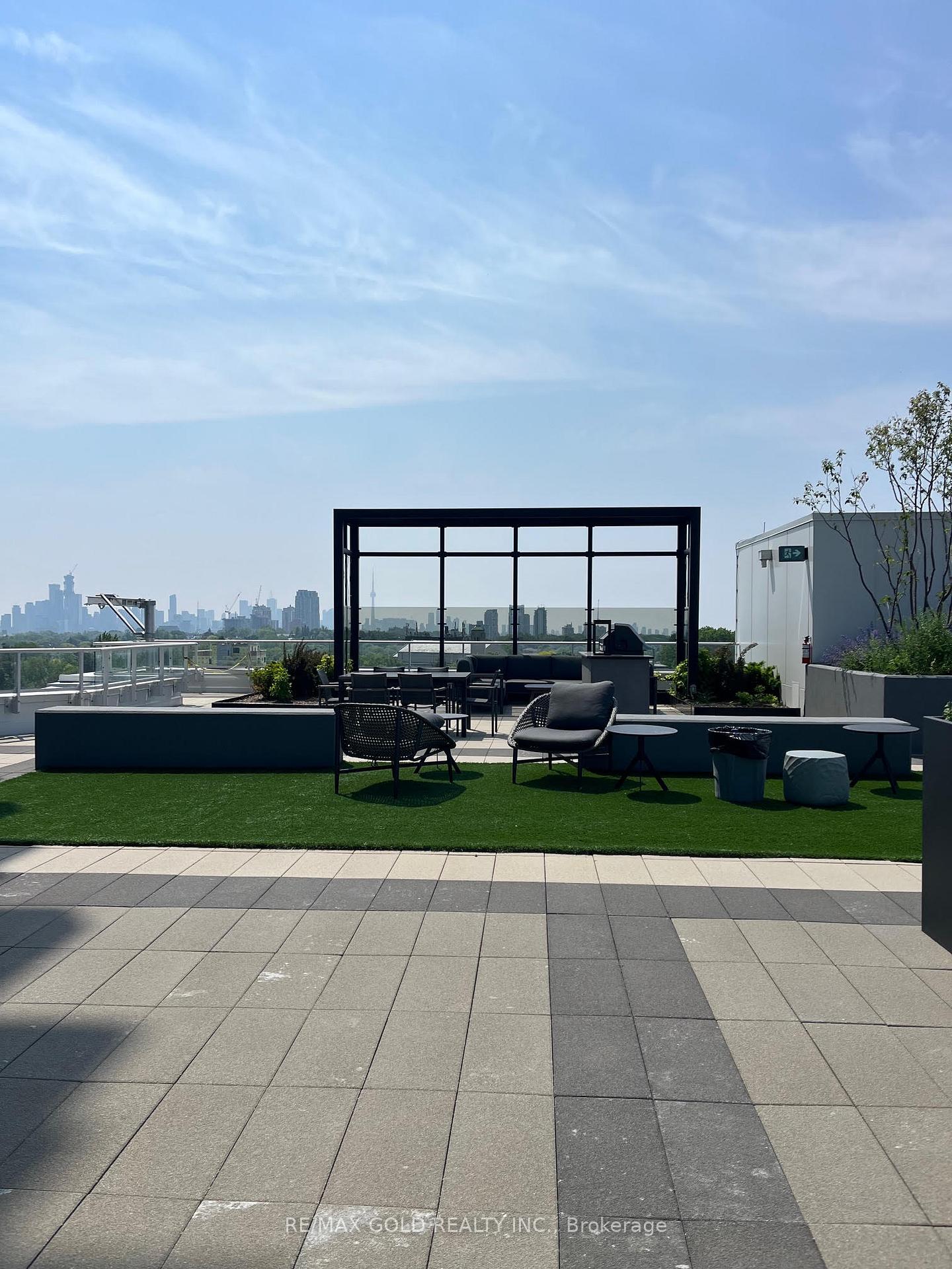 Photo 39 of Unit 216, 2020 Bathurst Street, Toronto, Humewood-Cedarvale — HOMEH