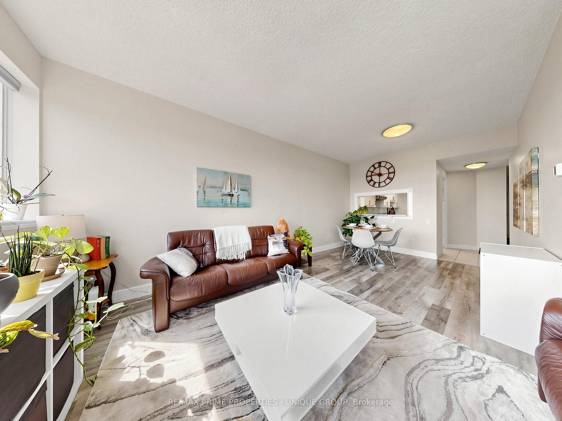 Photo 5 of Unit Ph12, 2460 Eglinton Avenue E, Scarborough, Eglinton East — HOMEH
