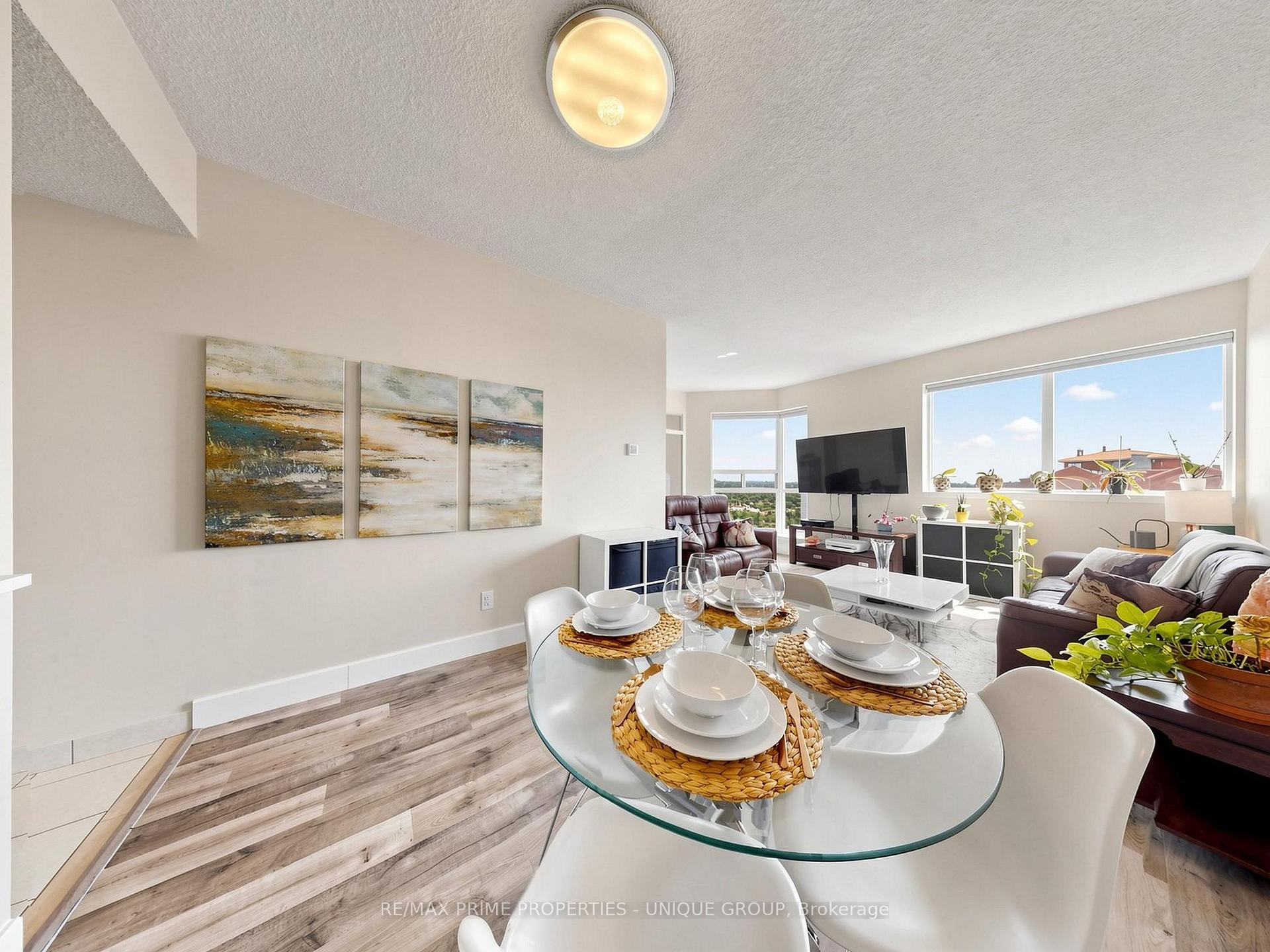 Photo 9 of Unit Ph12, 2460 Eglinton Avenue E, Scarborough, Eglinton East — HOMEH