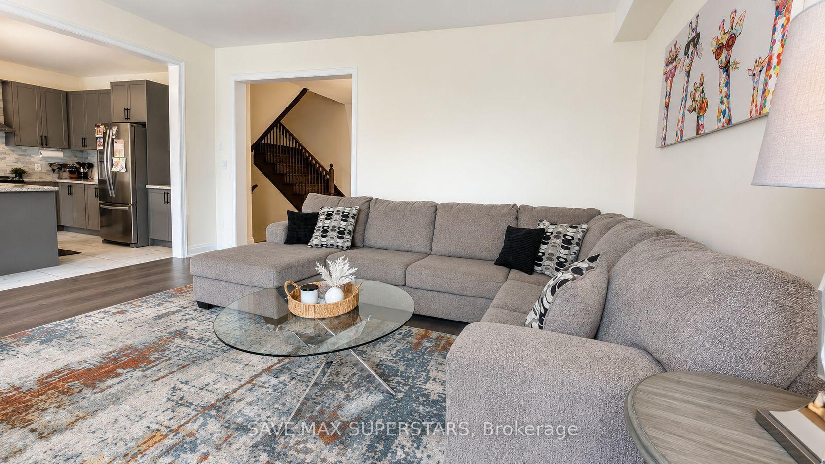 Photo 11 of 4 Sweet Cicely Street, Springwater, Midhurst — HOMEH