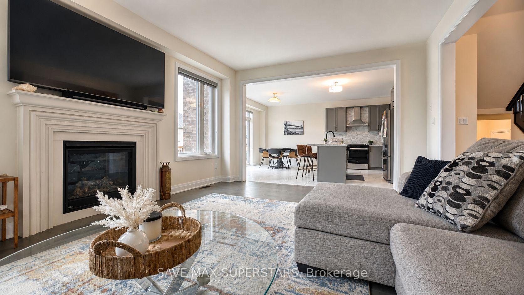 Photo 12 of 4 Sweet Cicely Street, Springwater, Midhurst — HOMEH