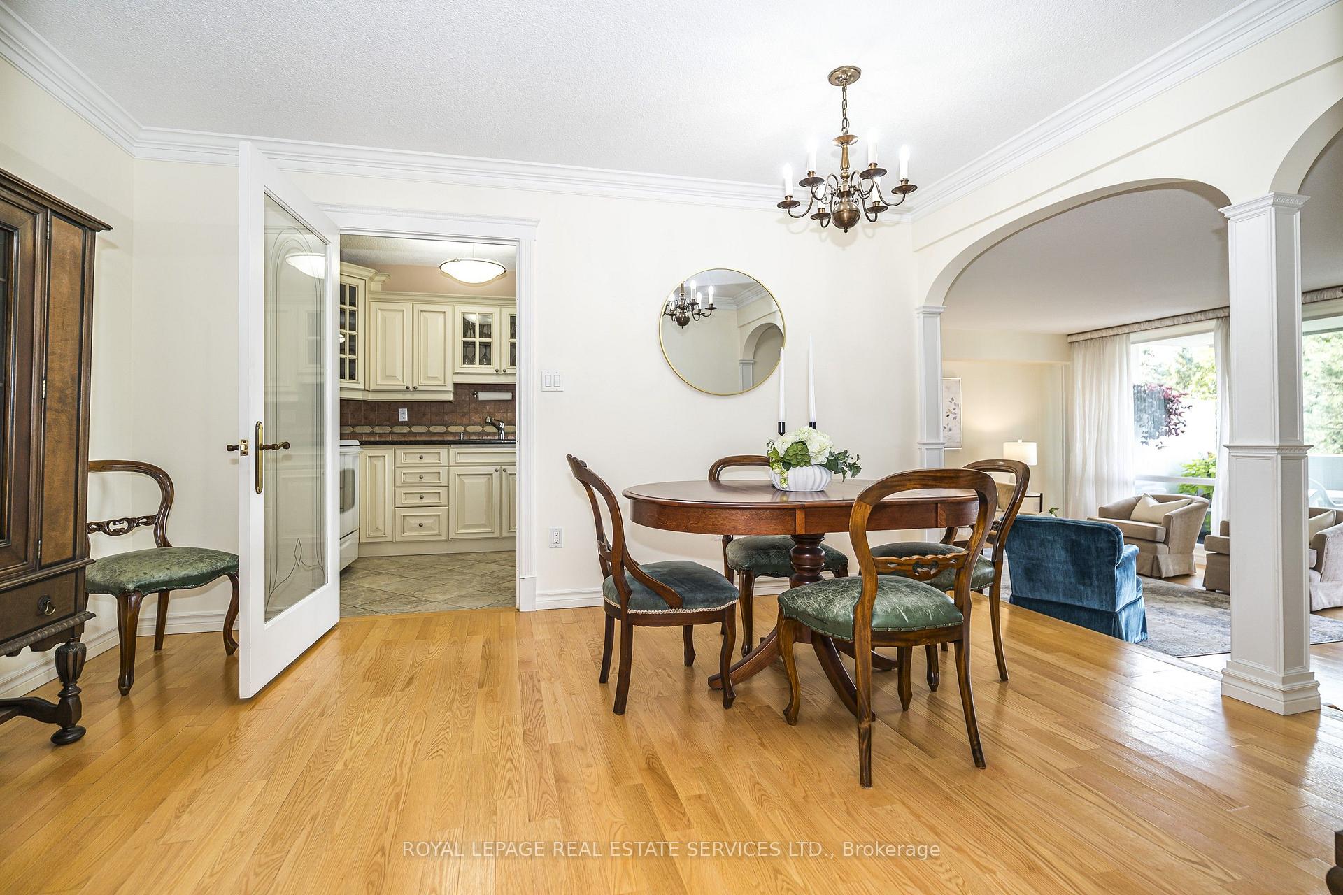 Photo 9 of Unit 513, 250 Scarlett Road, Toronto, Rockcliffe-Smythe — HOMEH