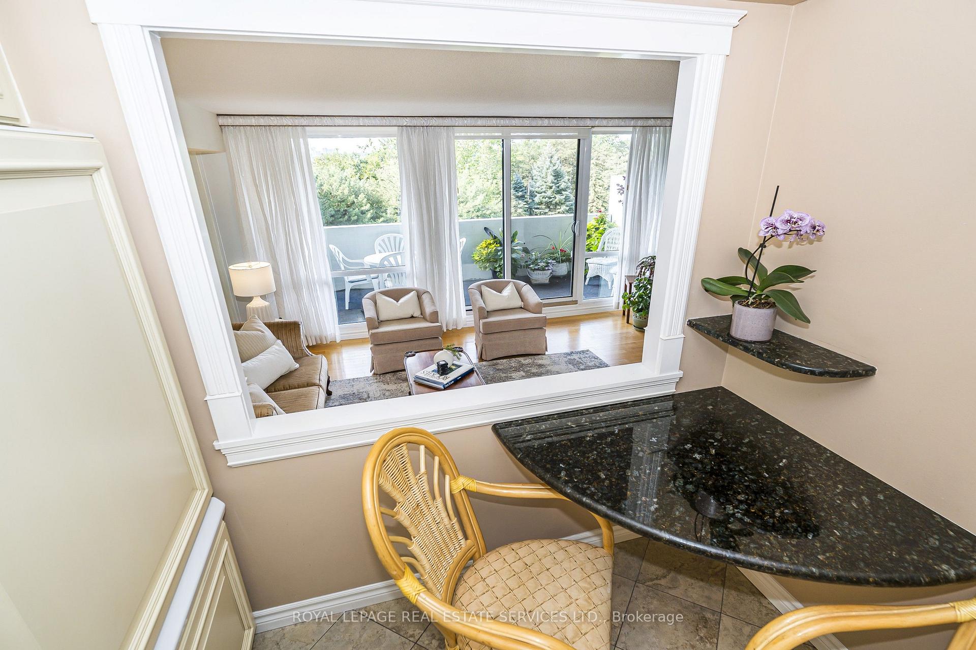 Photo 12 of Unit 513, 250 Scarlett Road, Toronto, Rockcliffe-Smythe — HOMEH