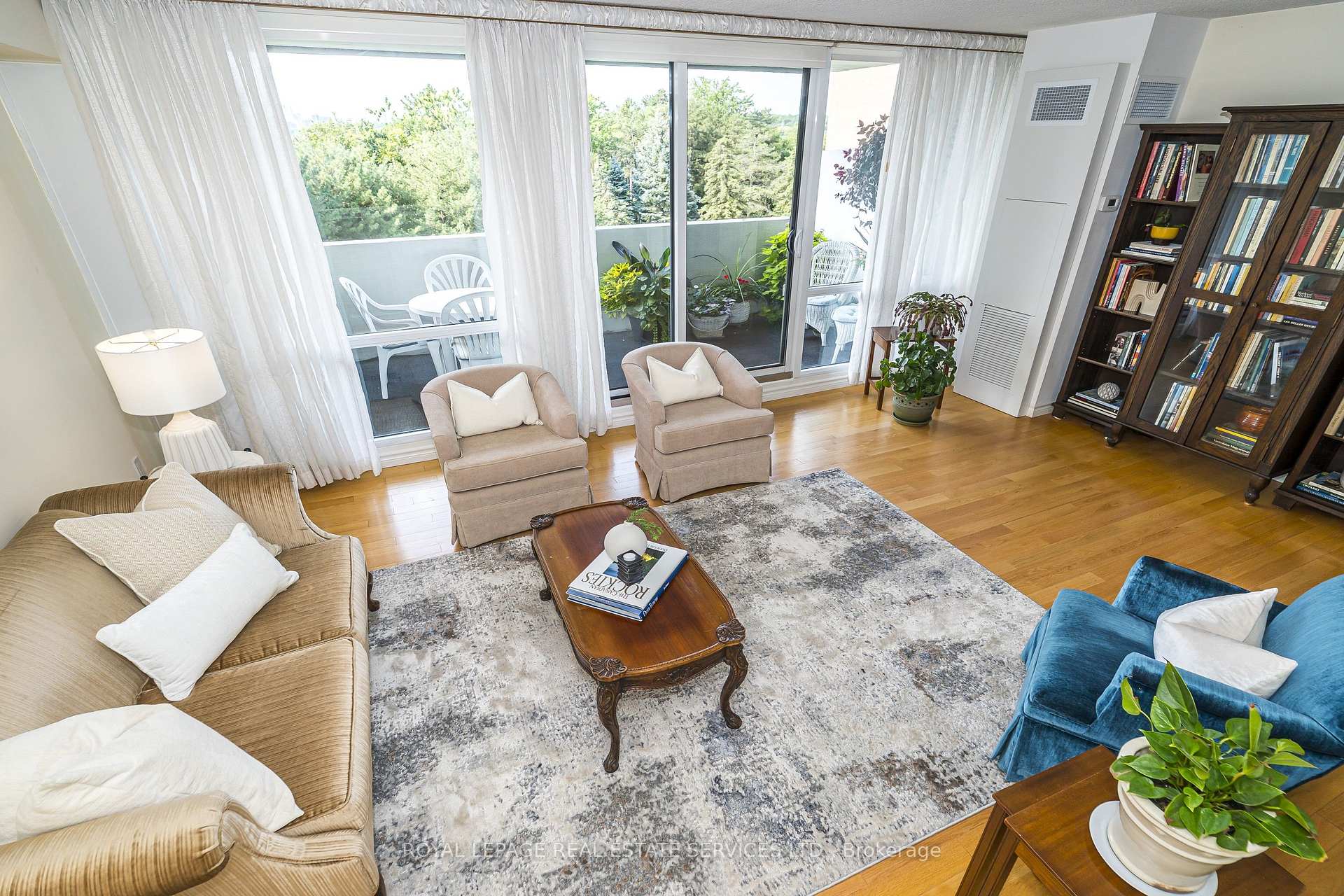 Photo 13 of Unit 513, 250 Scarlett Road, Toronto, Rockcliffe-Smythe — HOMEH