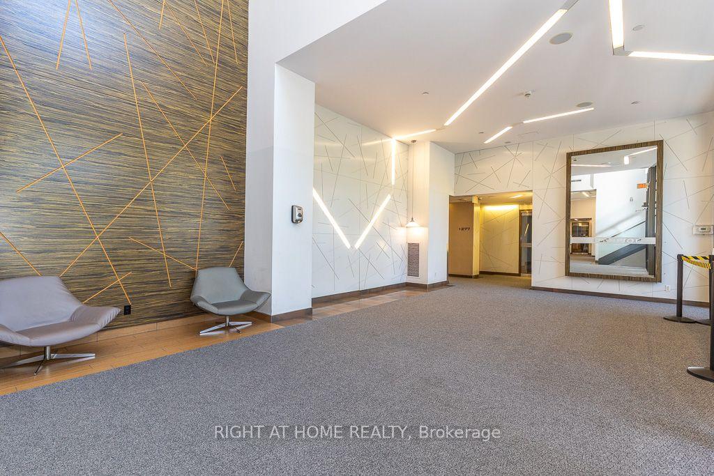 Photo 3 of Unit Ph05, 325 South Park Road, Markham, Commerce Valley — HOMEH