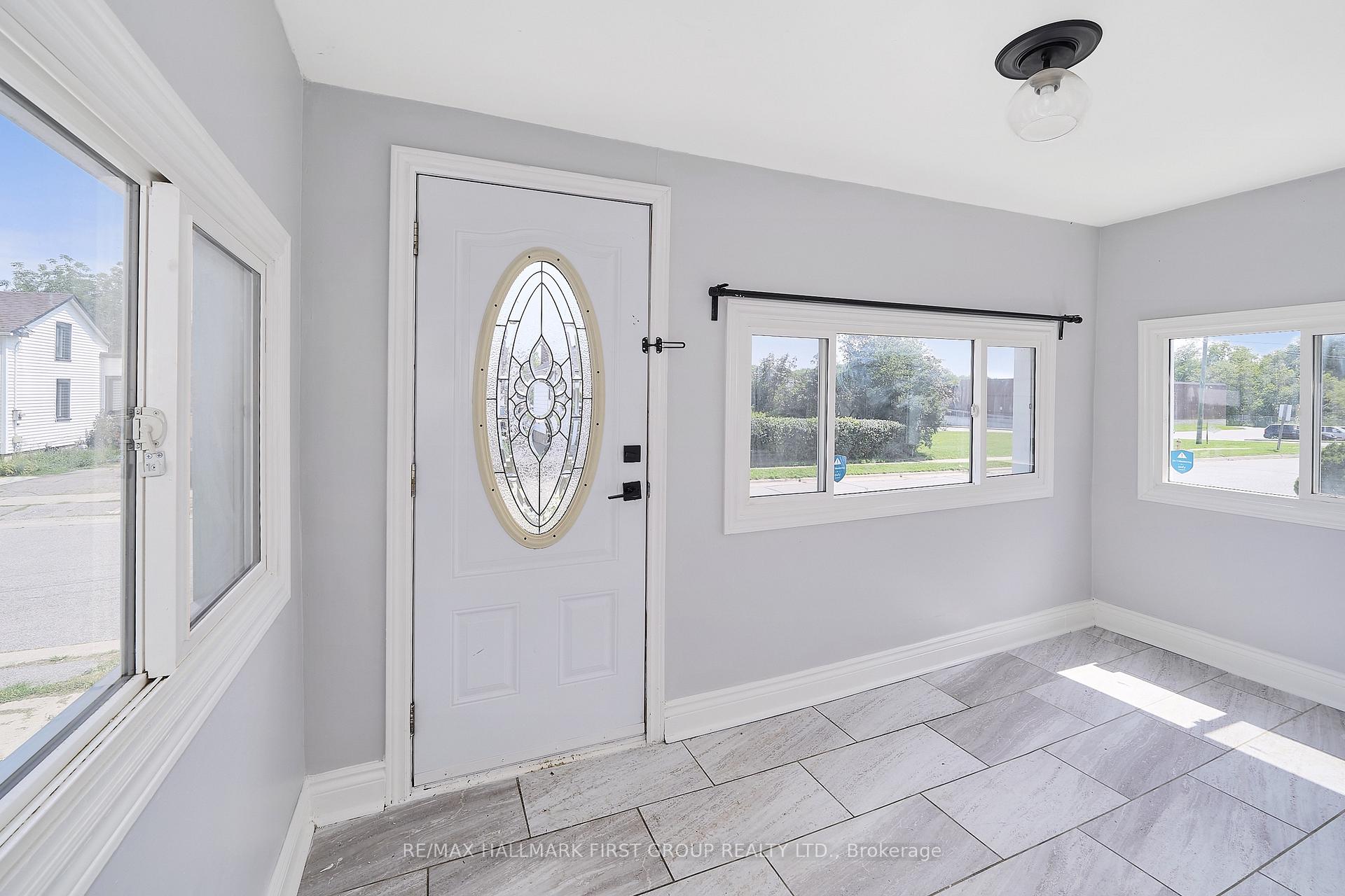 Photo 6 of 314 Nassau Street, Oshawa, Vanier — HOMEH