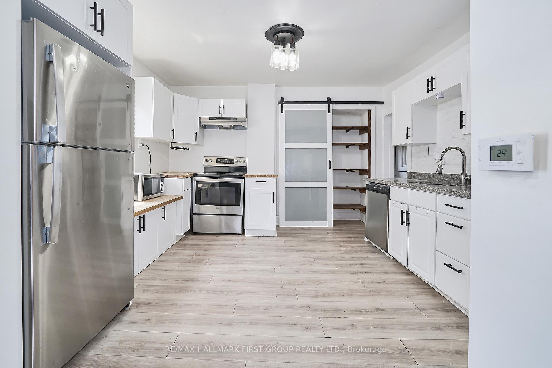 Photo 14 of 314 Nassau Street, Oshawa, Vanier — HOMEH